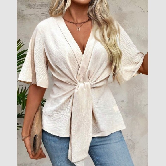Luxe twist front blouse - Picture 1 of 16